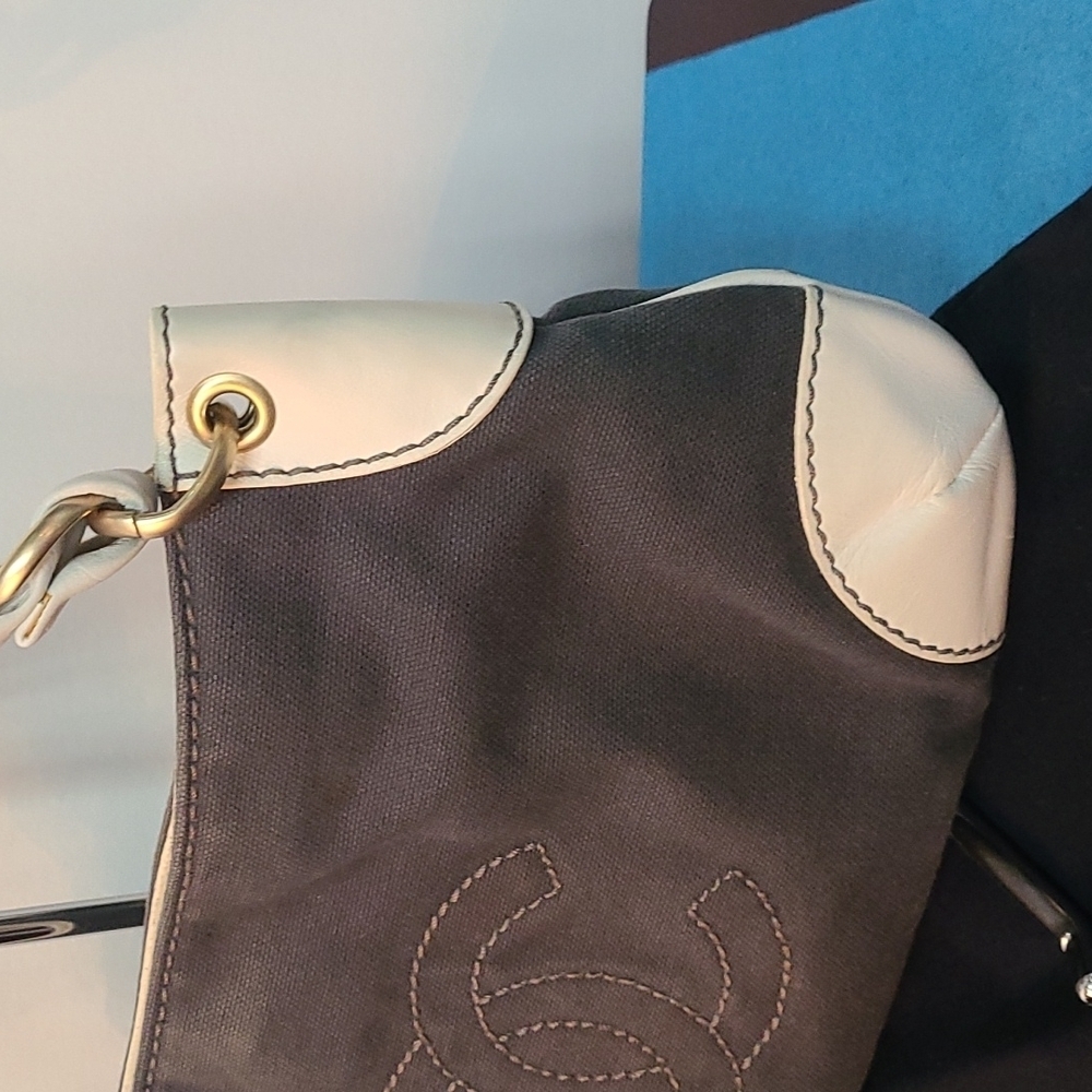 CHANEL CC Vintage Olsen Bag - Picture 4 of 17